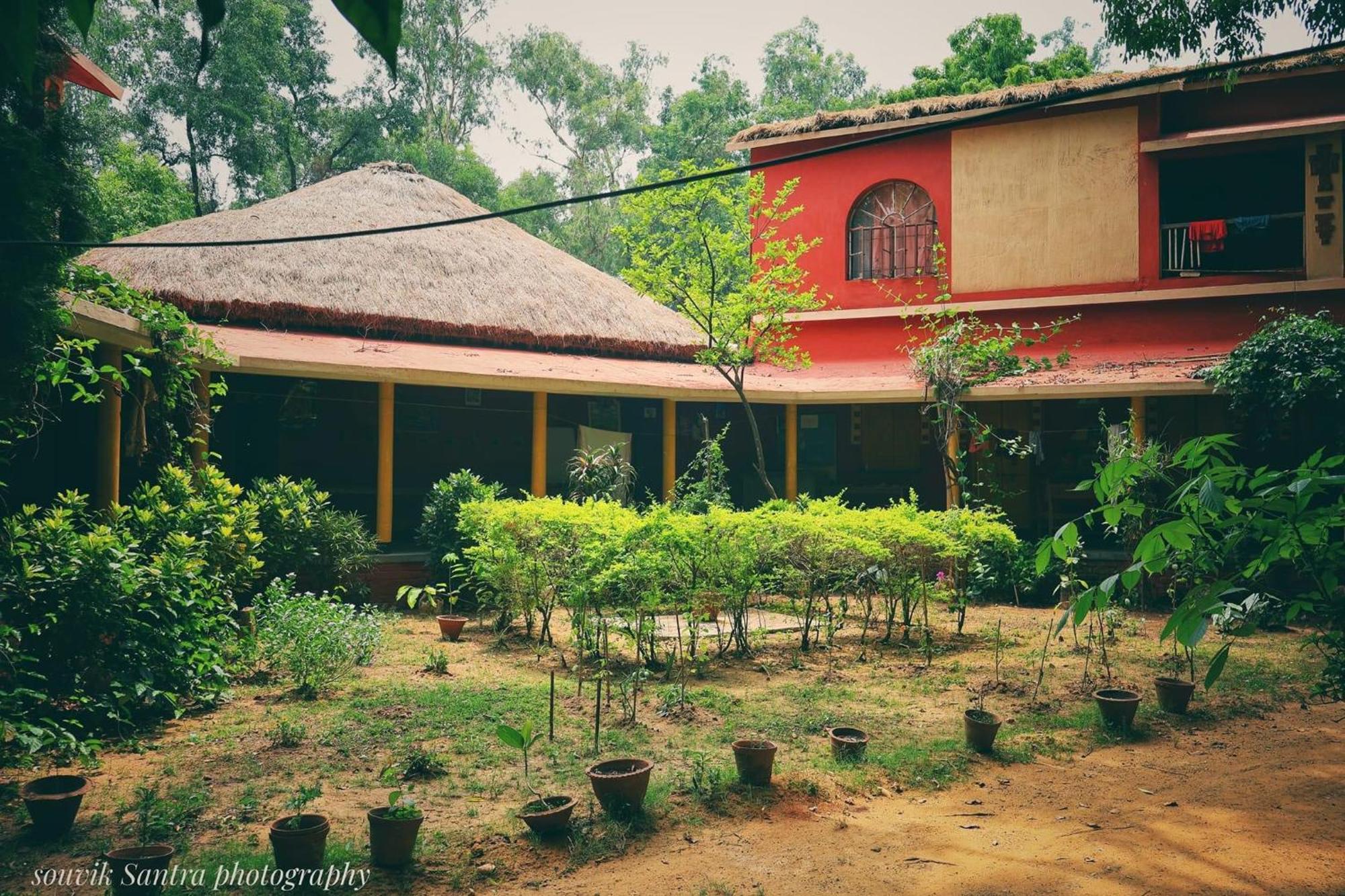 Theatre House, Farmstay Shanti Niketan Exterior photo